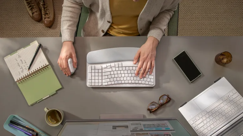 Logitech Wave Keys Ergonomics Wireless Gaming Keyboard - Off White