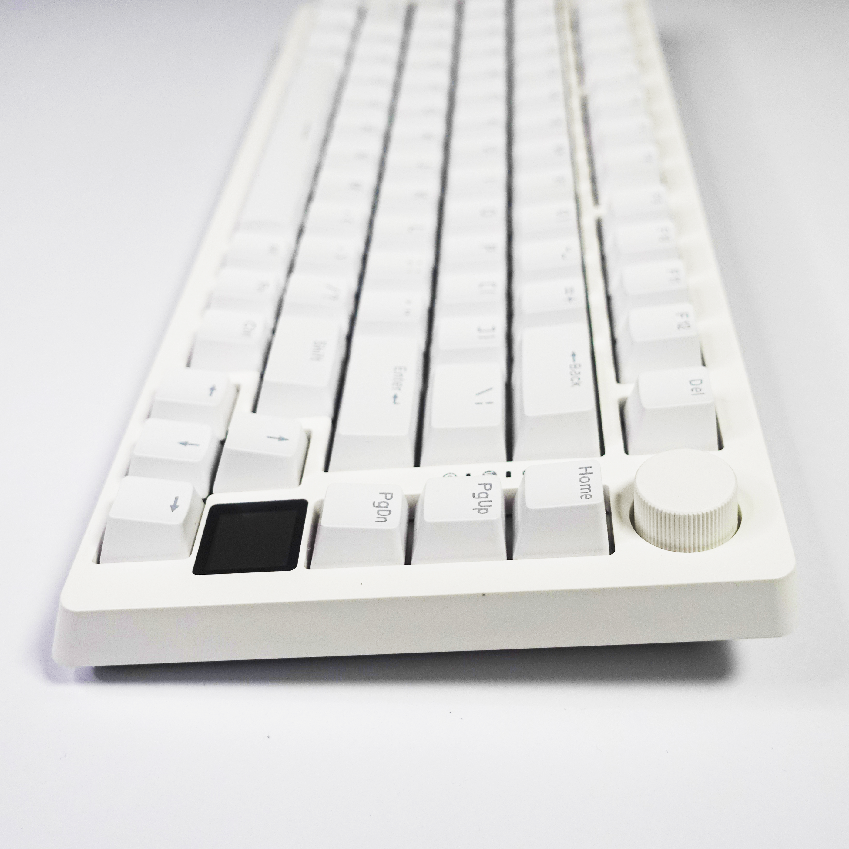 Gameline Keys 82 Tri-Mode RGB Wireless Mechanical Keyboard — GAMELINE