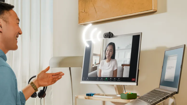Logitech Brio 100 Webcam