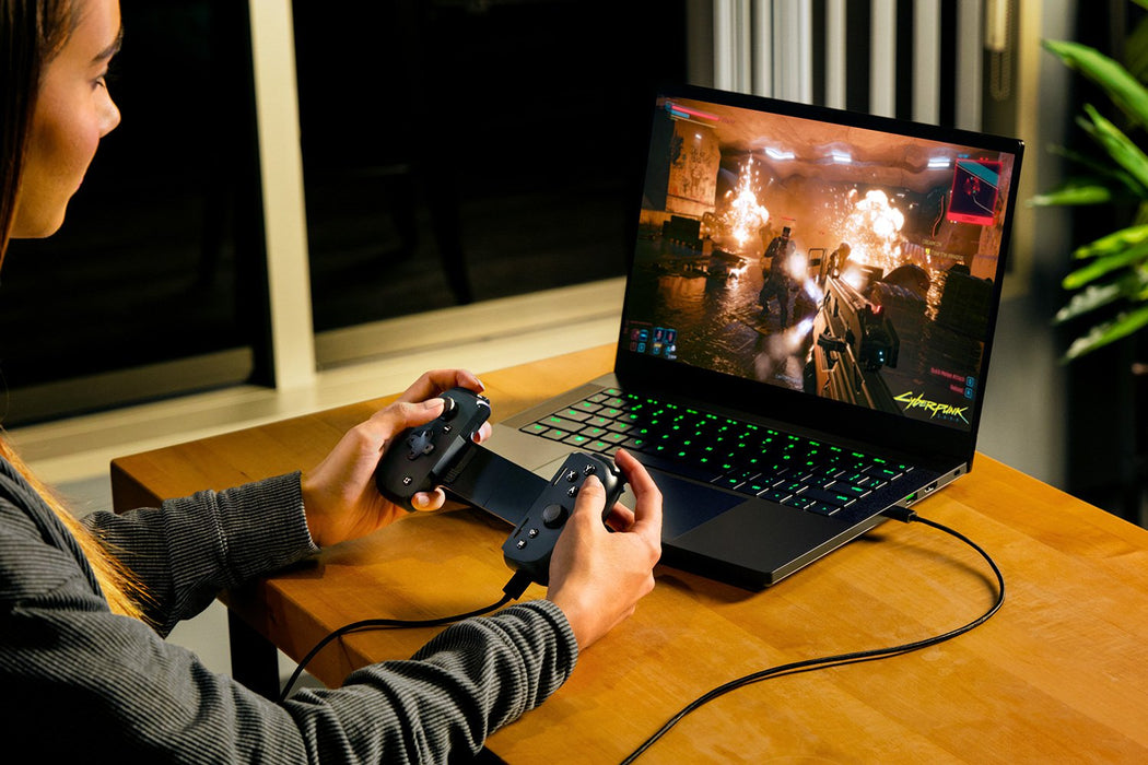 Razer Kishi V2 USB-C Gaming Controller (iPhone/Android) [06-05110100-R3M1]