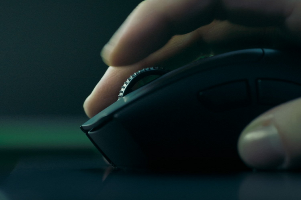 Razer Wireless Deathadder V4 PRO Ultra-Lightweight Ergonomic E-Sports Mouse - Black [RZ01-05330100-R3A1]